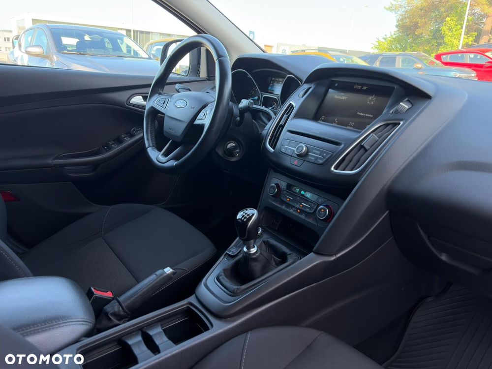 Ford Focus 1.5 EcoBoost Trend ASS - 26