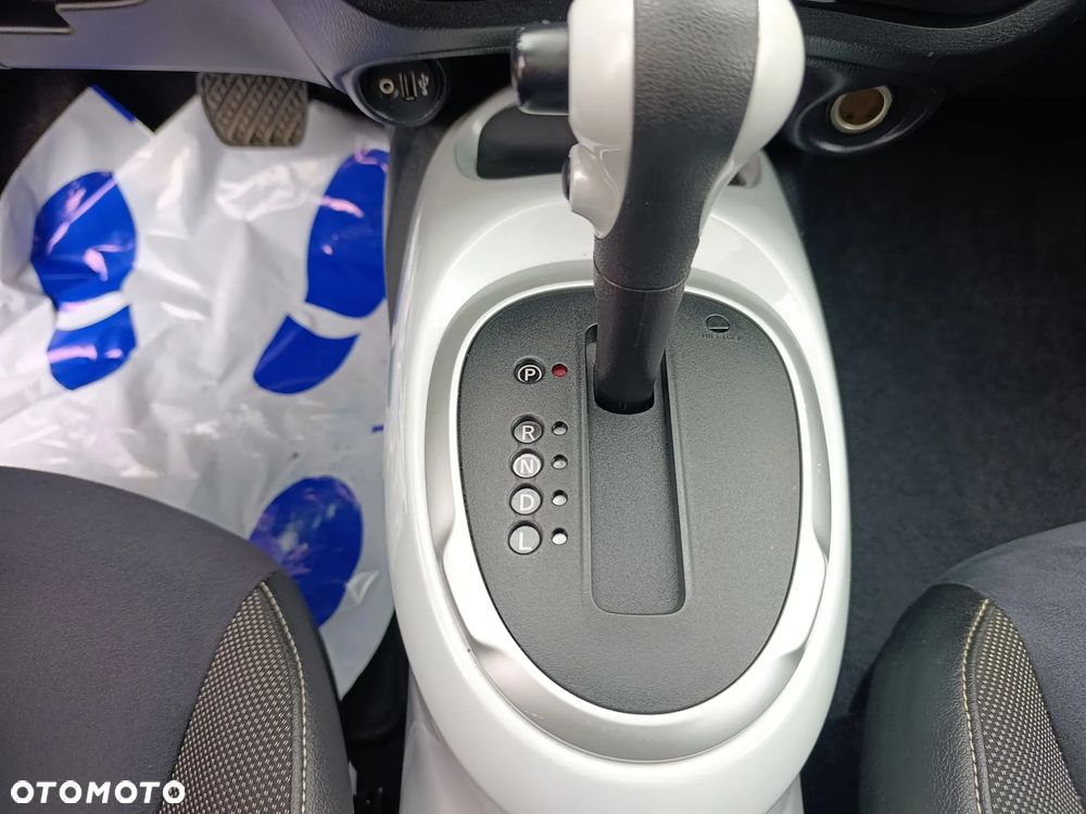 Nissan Juke 1.6 Acenta Xtronic - 24