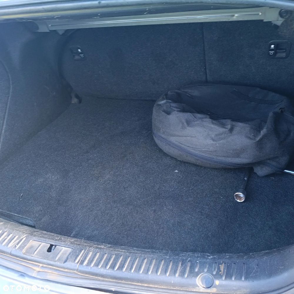Mazda 3 - 16