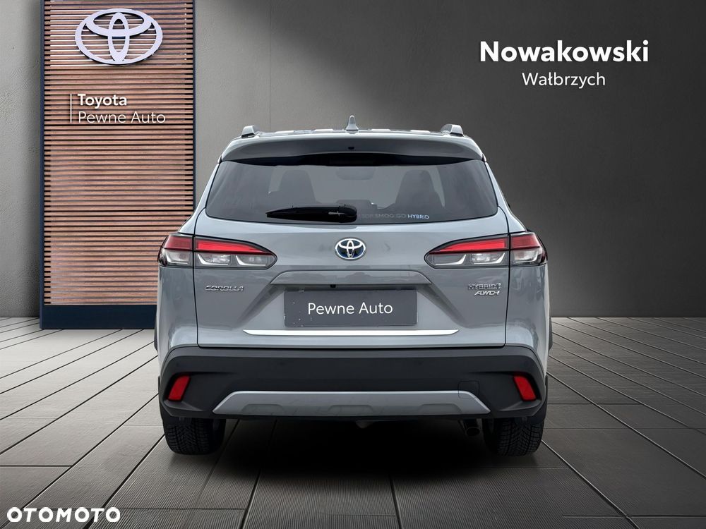 Toyota Corolla Cross 2.0 Hybrid Executive AWD - 9