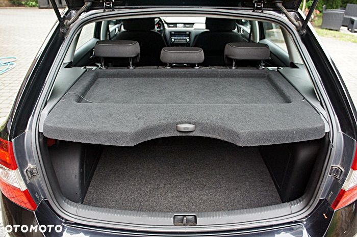 Skoda RAPID 1.6 TDI DSG Ambition - 25