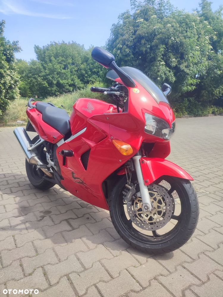 Honda VFR - 1