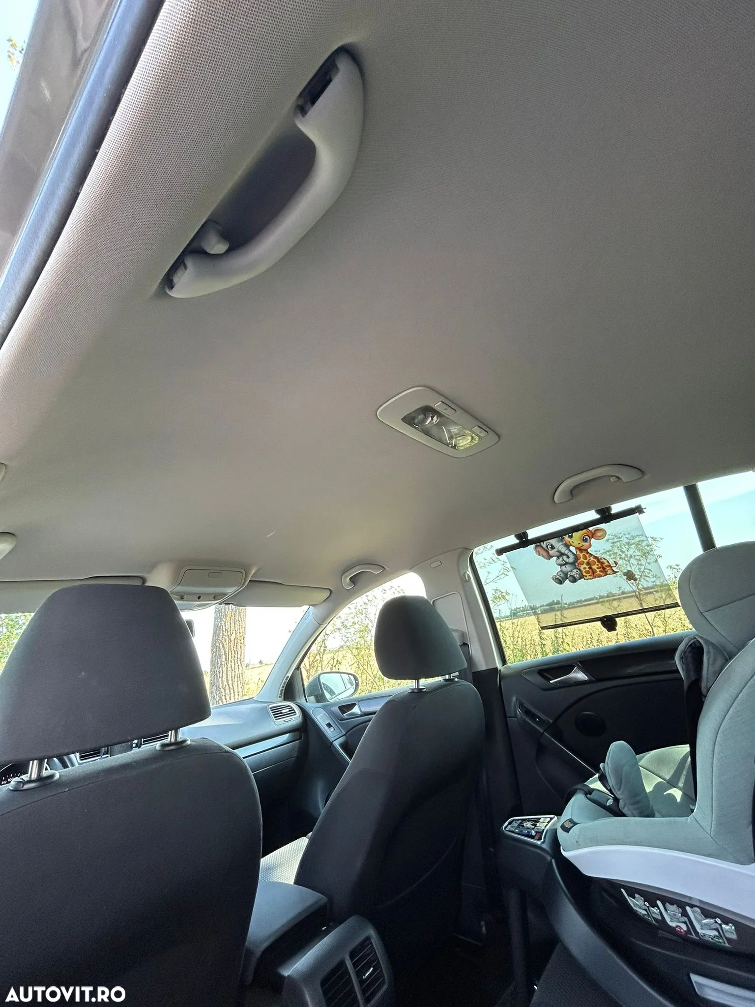 Volkswagen Golf 1.6 TDI DPF Comfortline - 18