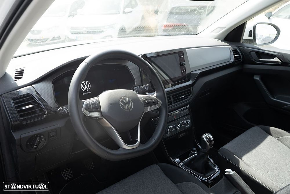 VW T-Cross 1.0 TSI Urban - 2