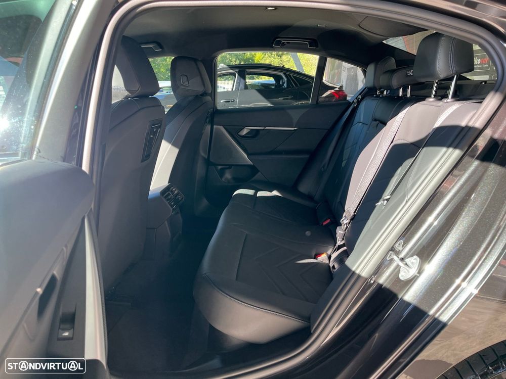 BMW 530 e Pack Desportivo M - 50