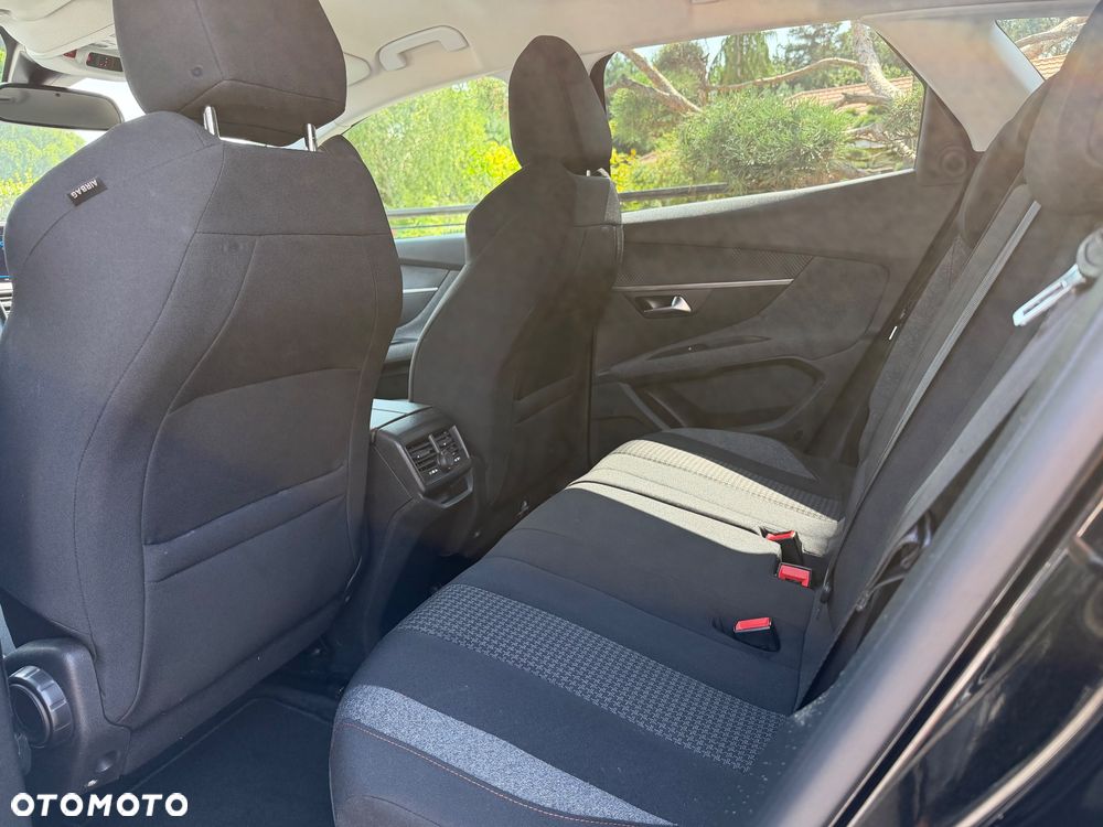 Peugeot 3008 1.6 BlueHDi Allure S&S - 26