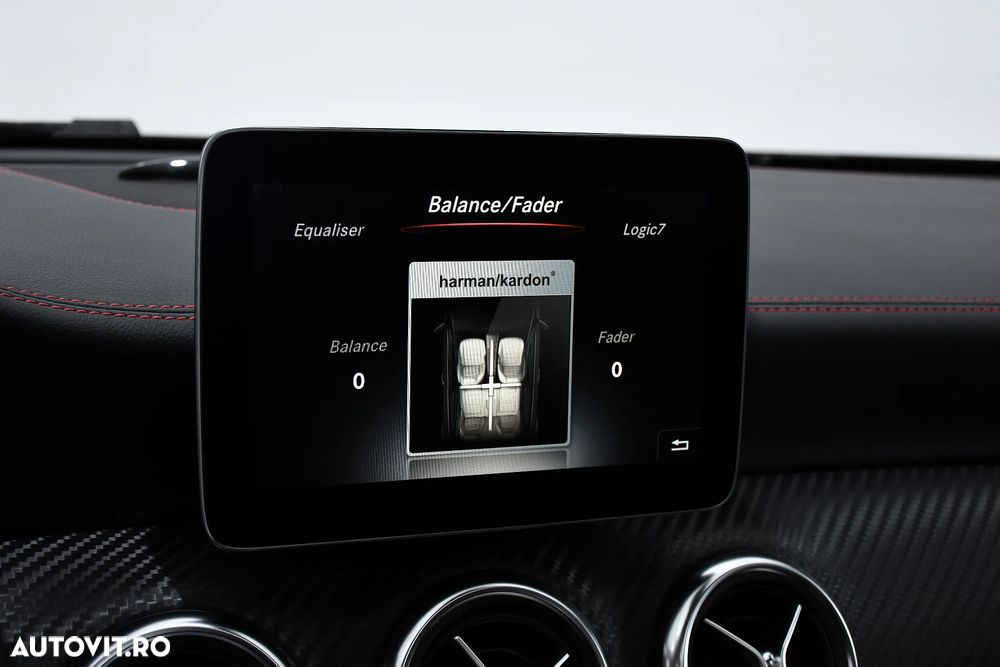 Mercedes-Benz A 220 d 4Matic 7G-DCT AMG Line - 22