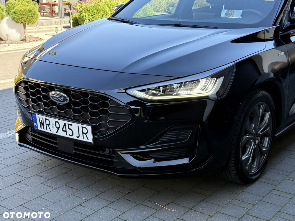 Ford Focus 1.0 EcoBoost Hybrid ST-LINE DESIGN - 36