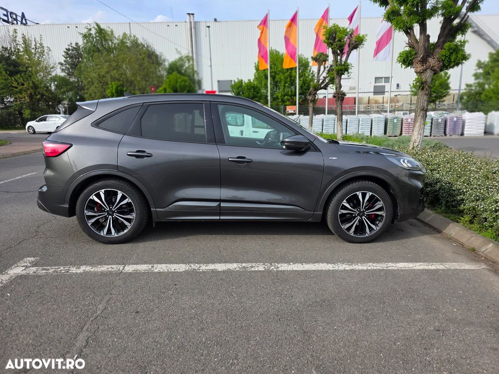 Ford Kuga - 3