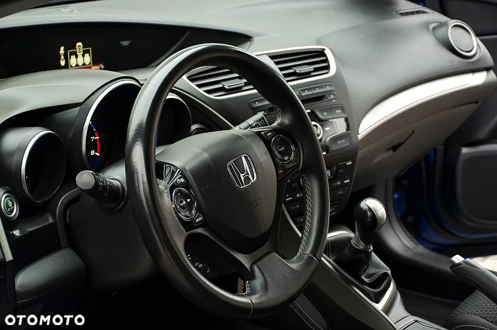 Honda Civic 1.8 i-VTEC Lifestyle - 37