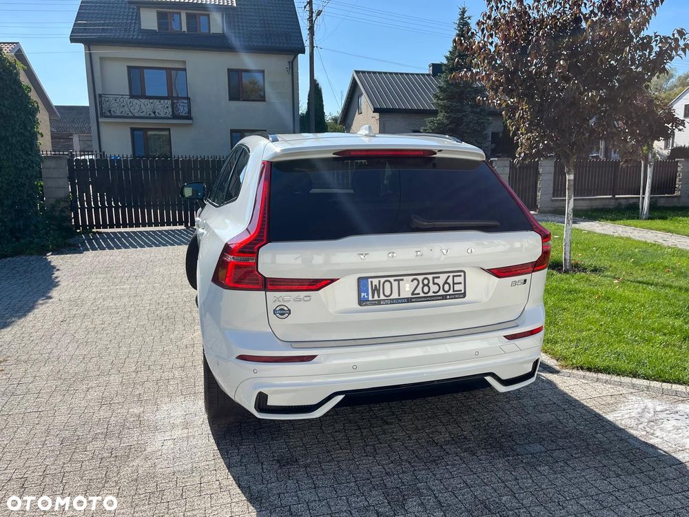 Volvo XC 60 B5 B AWD Plus Dark - 14