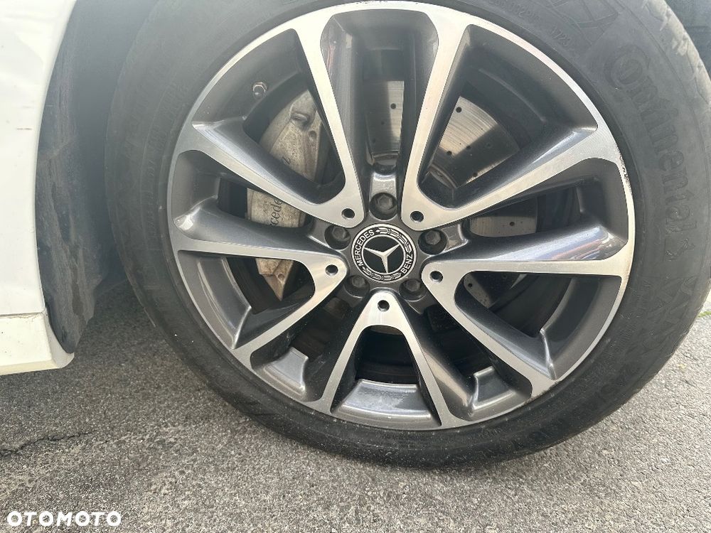 Mercedes-Benz Klasa E 220 d 9G-TRONIC - 15