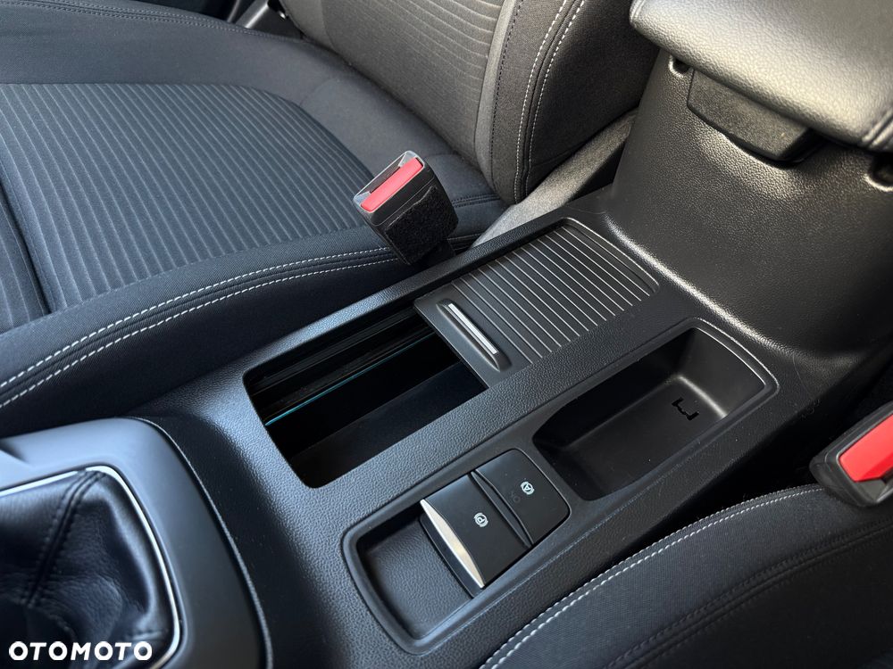 Ford Focus 1.5 EcoBlue Connected - 26