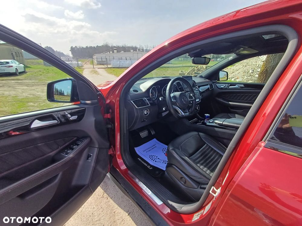 Mercedes-Benz GLE - 24