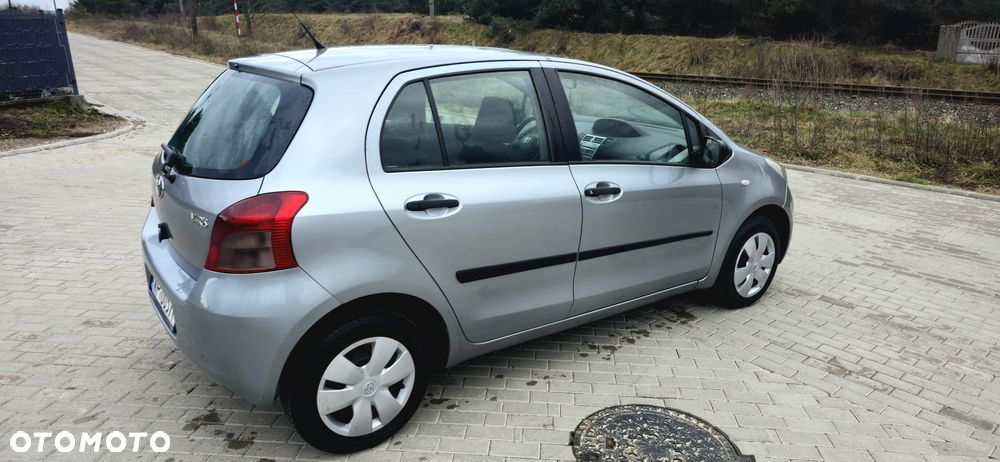 Toyota Yaris 1.0 Terra EU5 - 16