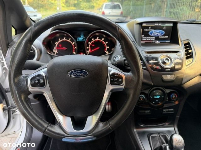 Ford Fiesta - 7