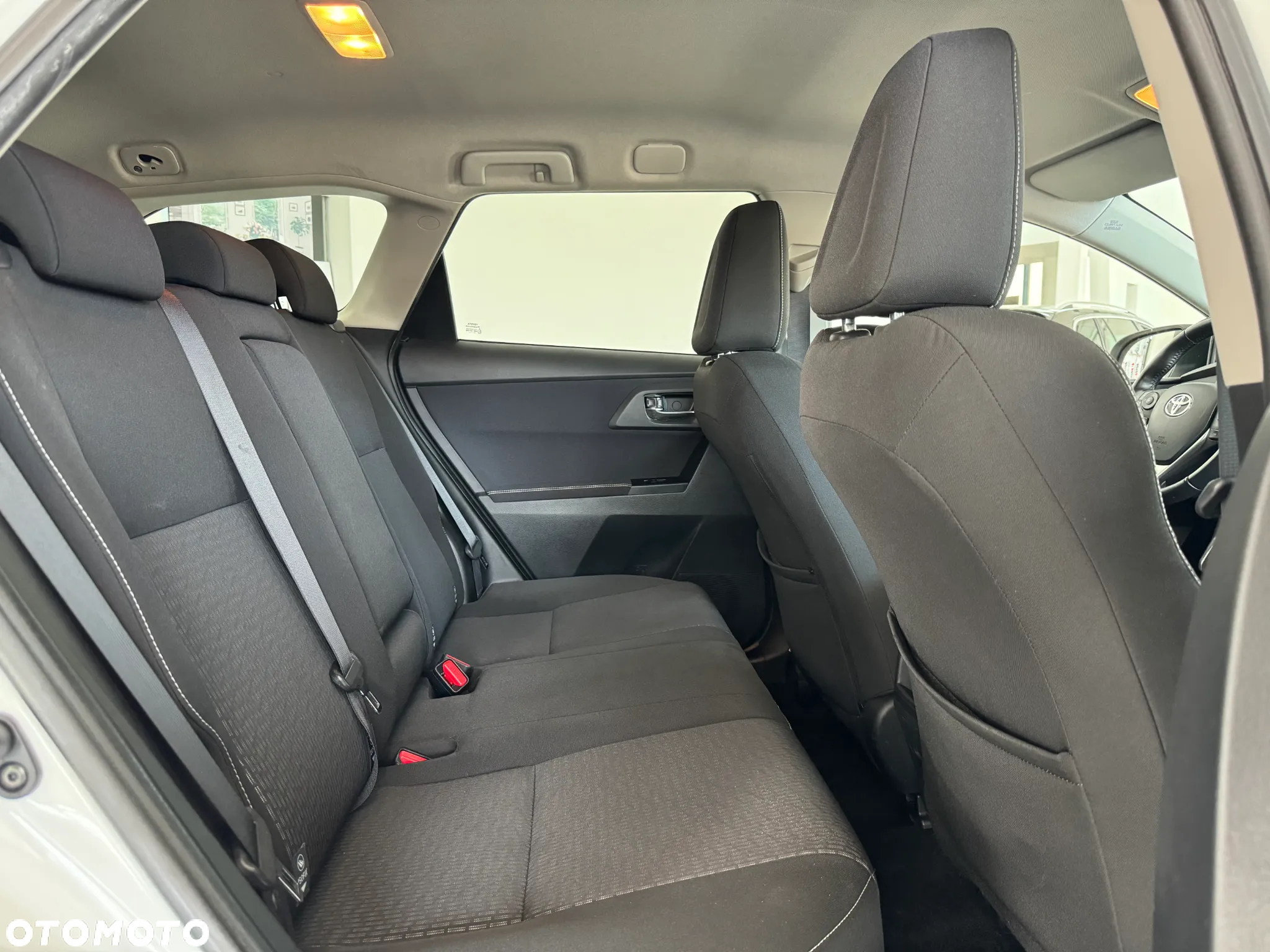 Toyota Auris 1.6 Valvematic Touring Sports Edition - 25