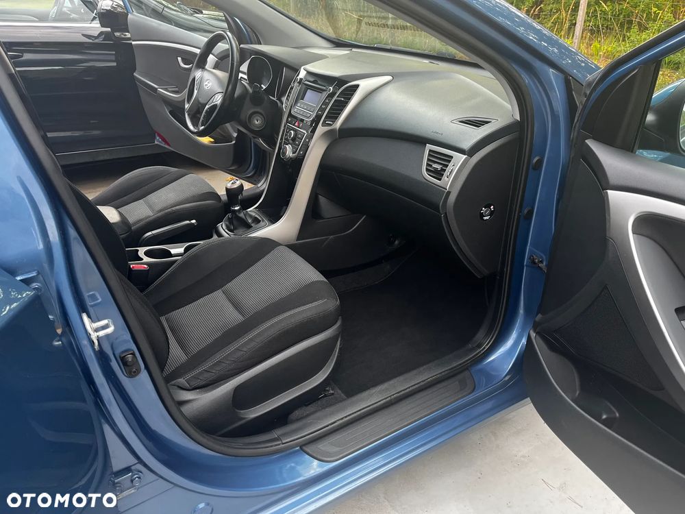 Hyundai i30 1.6 CRDi Comfort - 9