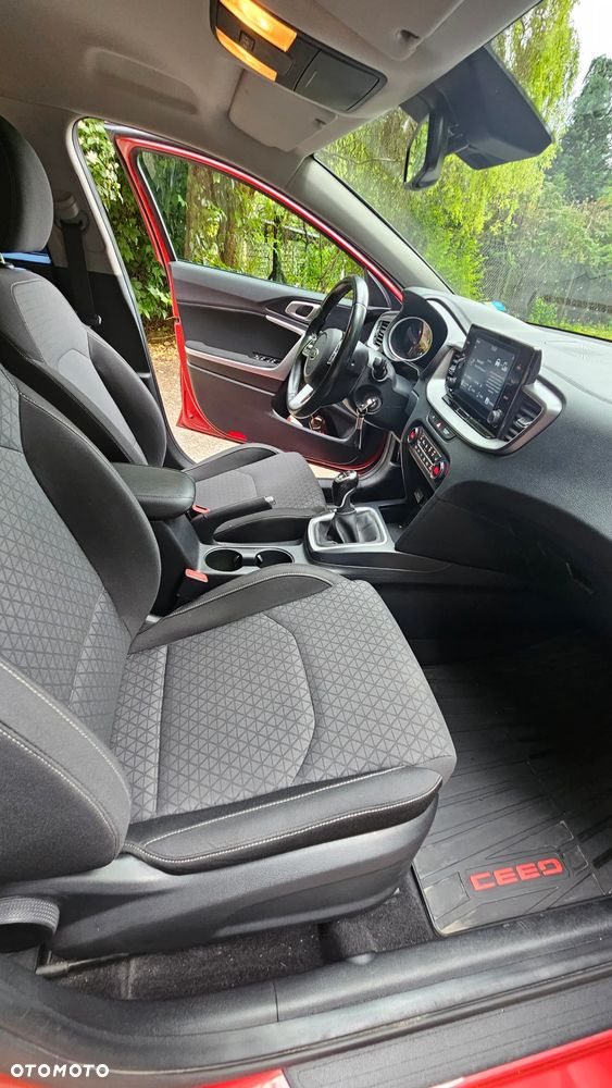 Kia Ceed 1.4 T-GDI M - 14