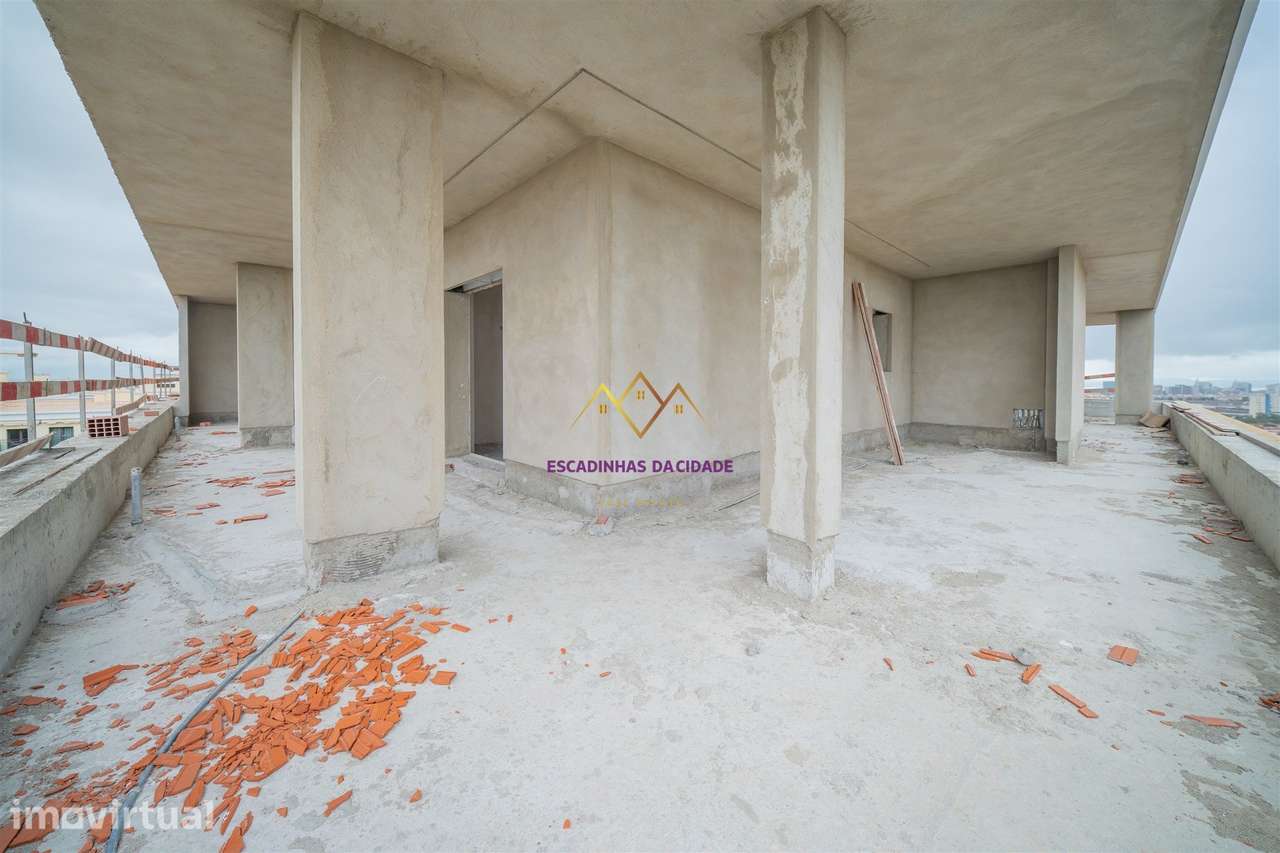 Exclusivo T3 com Vista Rio. Com 125 m² de Espaço Exterior - Grande imagem: 2/38