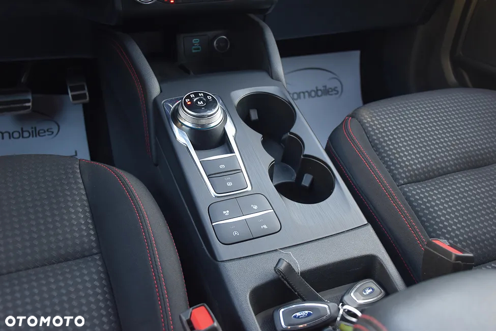 Ford Kuga 2.0 EcoBlue 4x4 ST-LINE X - 29
