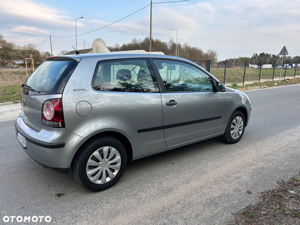 Volkswagen Polo 1.4 16V Sportline - 17
