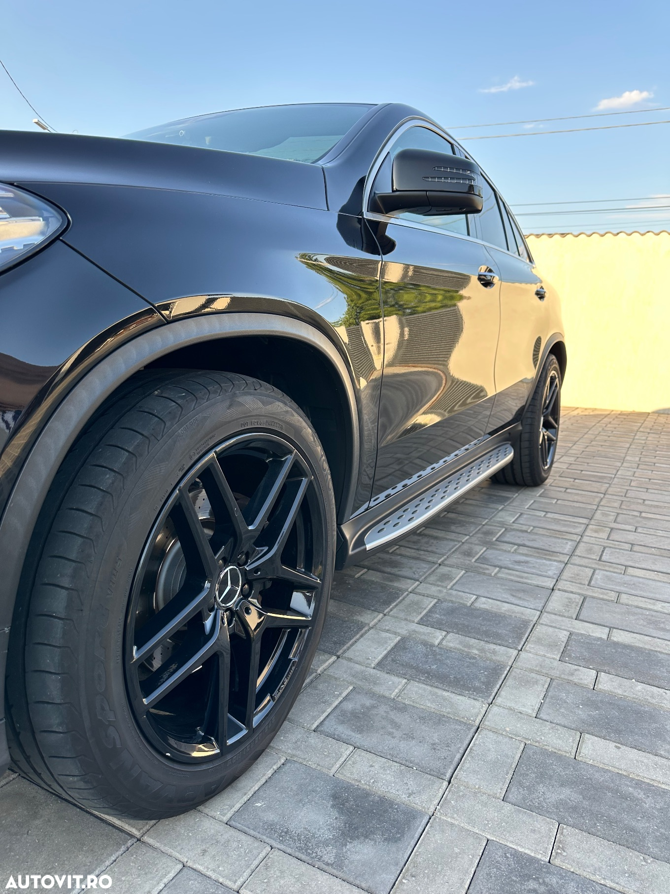Mercedes-Benz GLE Coupe 350 d 4Matic 9G-TRONIC AMG Line - 4