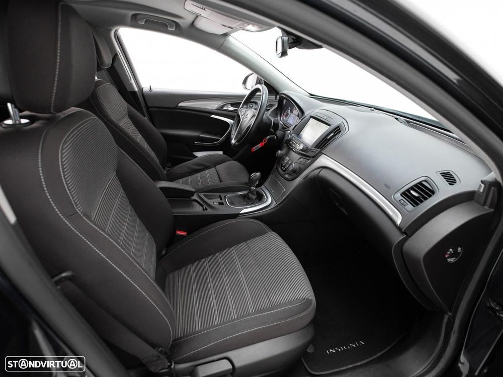 Opel Insignia Sports Tourer - 9