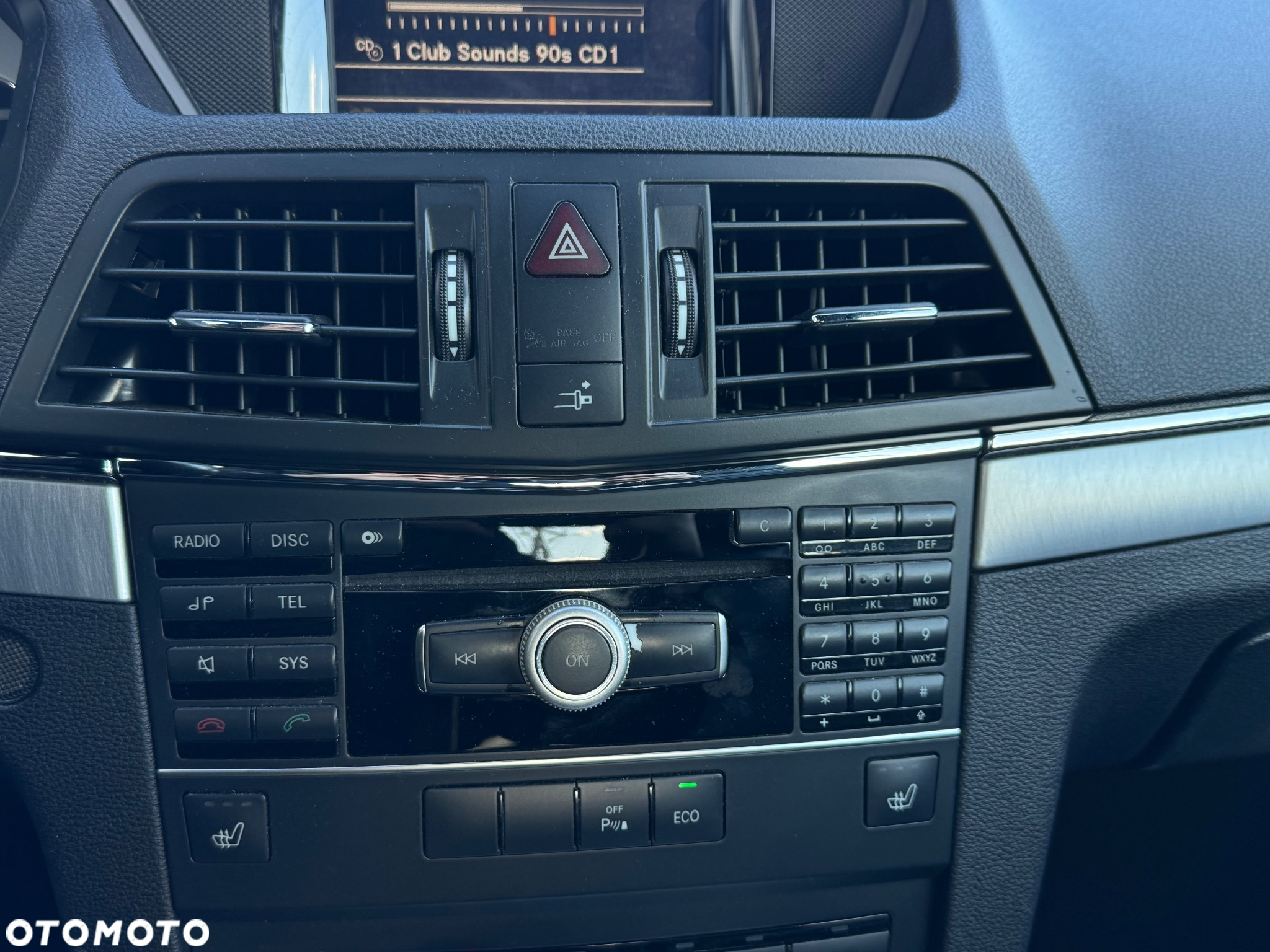 Mercedes-Benz Klasa E 200 CGI BlueEffICIENCY - 21