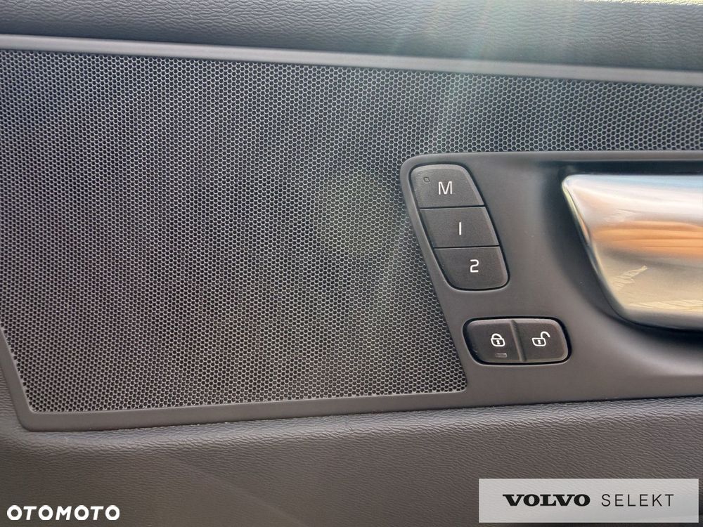 Volvo XC 60 - 33