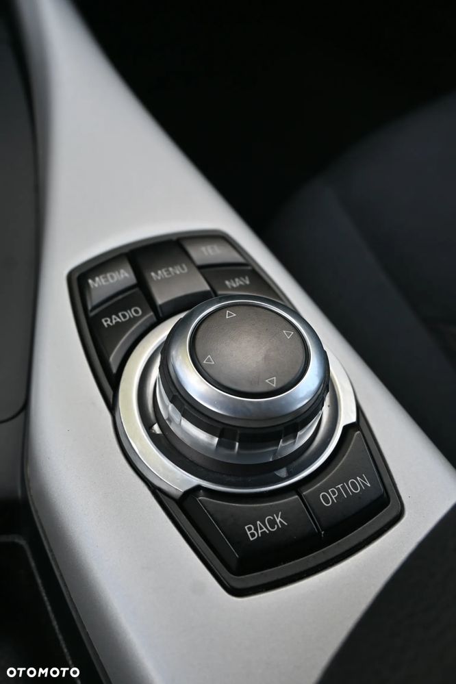BMW Seria 1 - 12