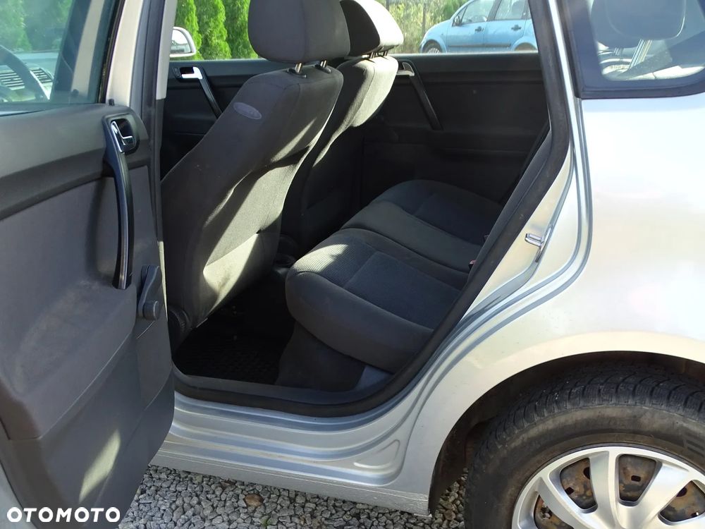 Volkswagen Polo - 7