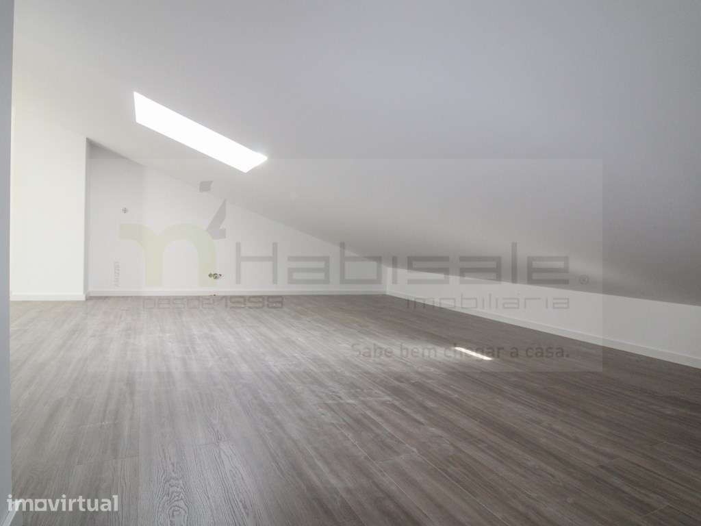 T2+2 Duplex com estacionamento a 2 minutos da A33 - Grande imagem: 2/22