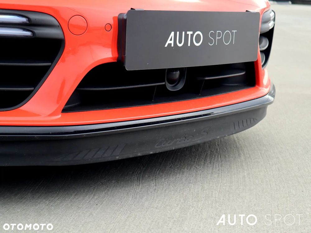 Porsche 911 Turbo S - 11