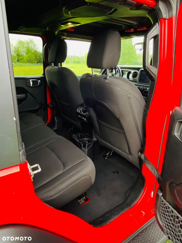Jeep Wrangler 2.0 T-GDI Hardtop AWD Automatik Sport - 8
