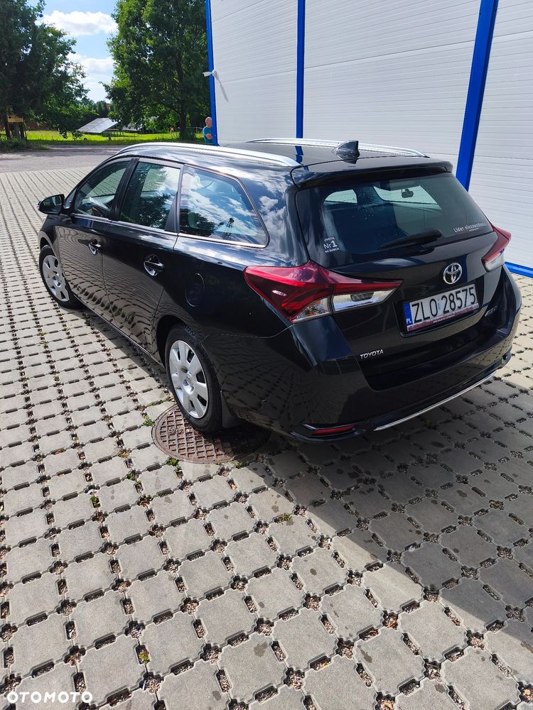 Toyota Auris 1.6 D-4D Comfort - 4