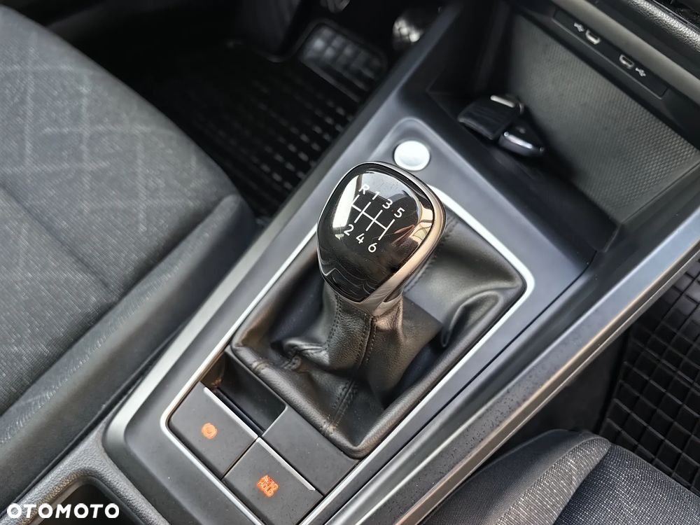 Volkswagen Golf Variant 1.5 TSI BMT Highline - 23