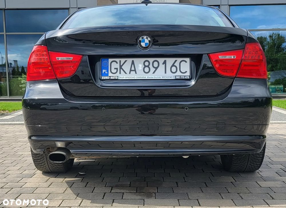 BMW Seria 3 320i Edition Sport - 12
