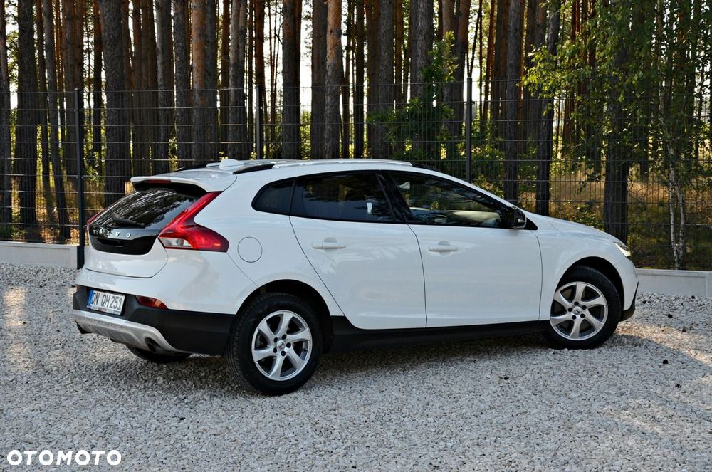 Volvo V40 Cross Country T3 Drive-E Summum - 24