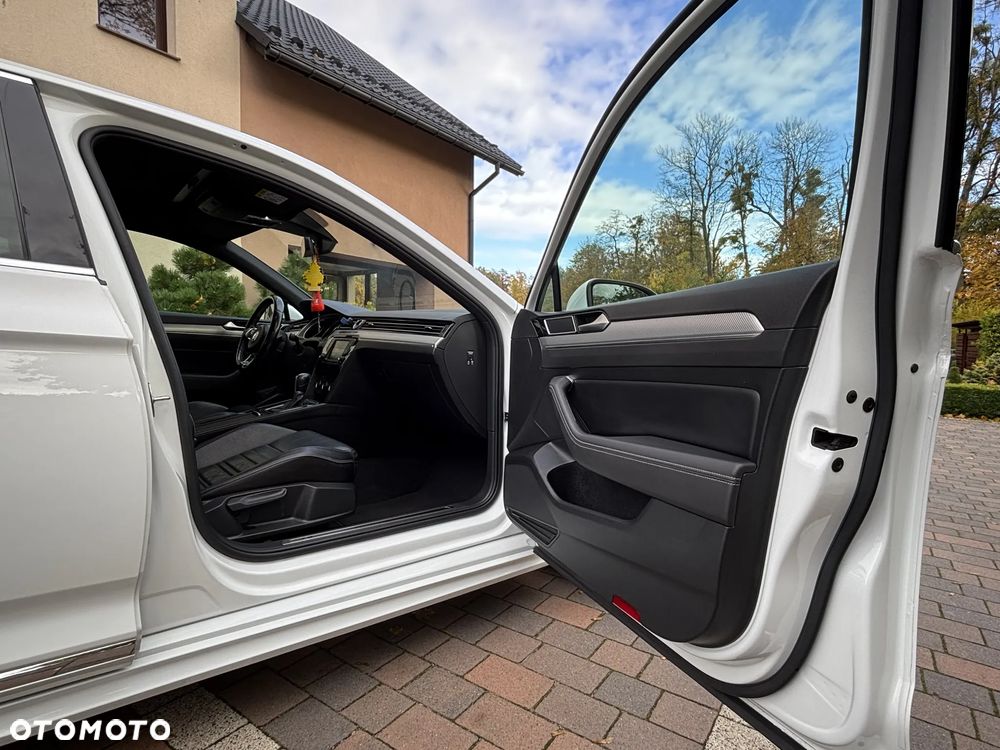 Volkswagen Passat - 10