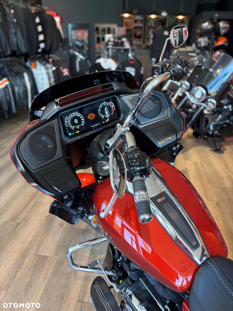 Harley-Davidson Touring Road Glide - 4