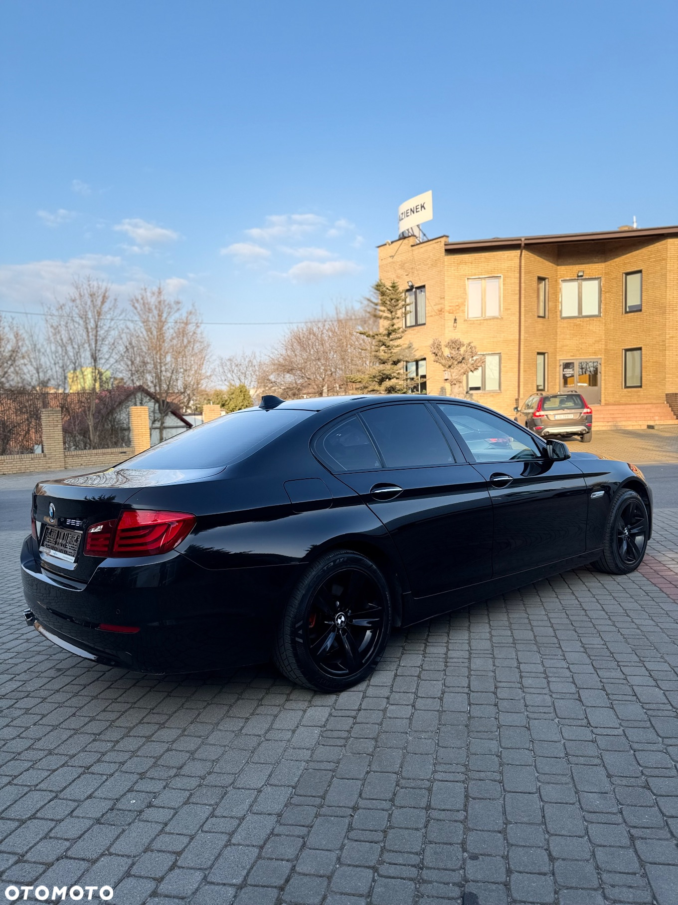 BMW Seria 5 528i Sport-Aut - 2