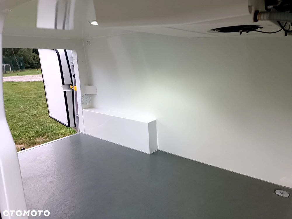 Ford Transit Custom - 17