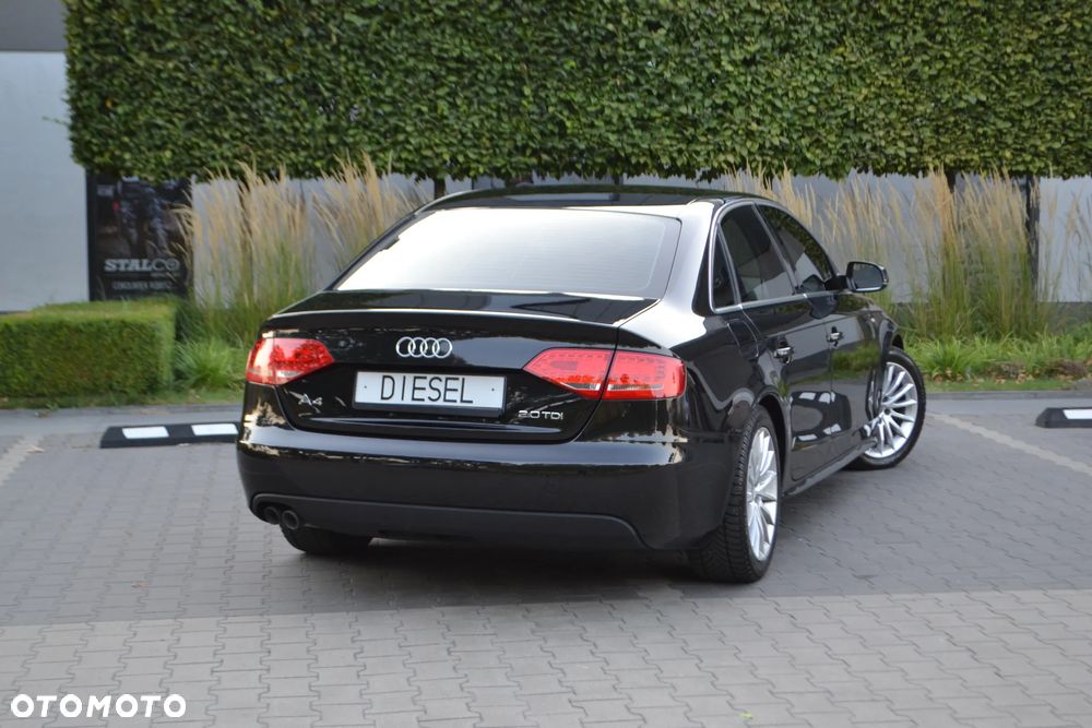 Audi A4 Limousine - 3