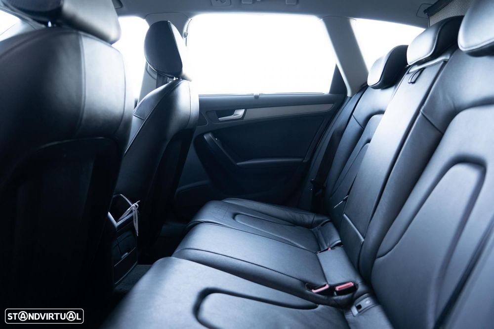 Audi A4 Avant 2.0 TDi - 6
