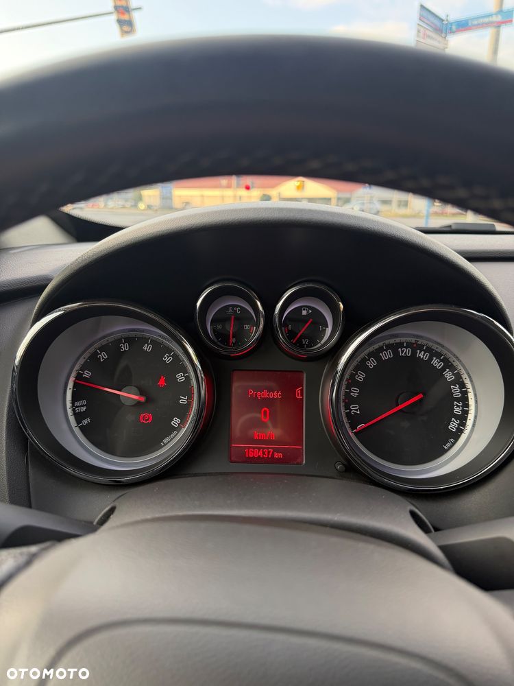 Opel Astra 1.4 Turbo - 11