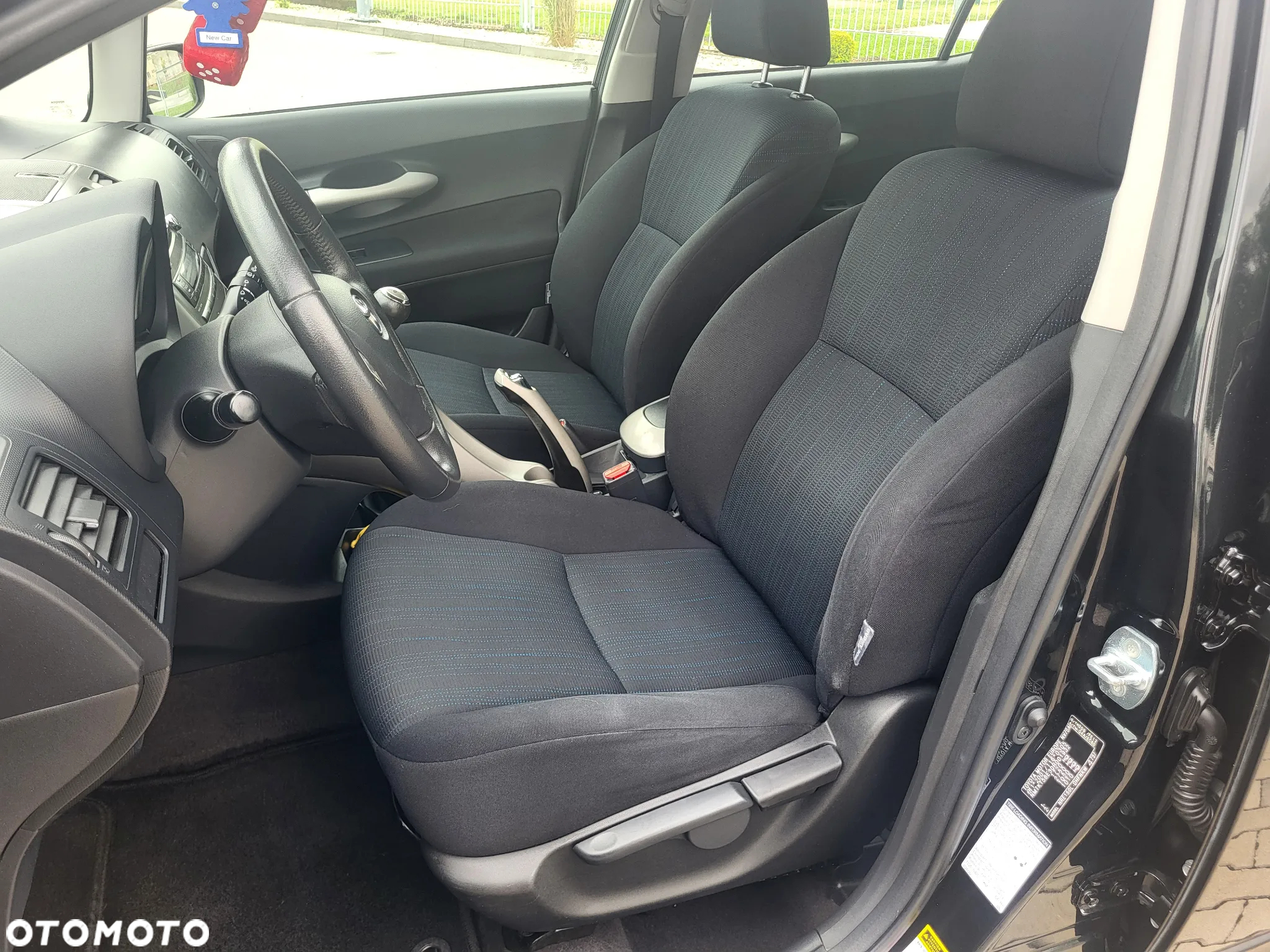 Toyota Auris 1.33 VVT-i Classic Terra - 29