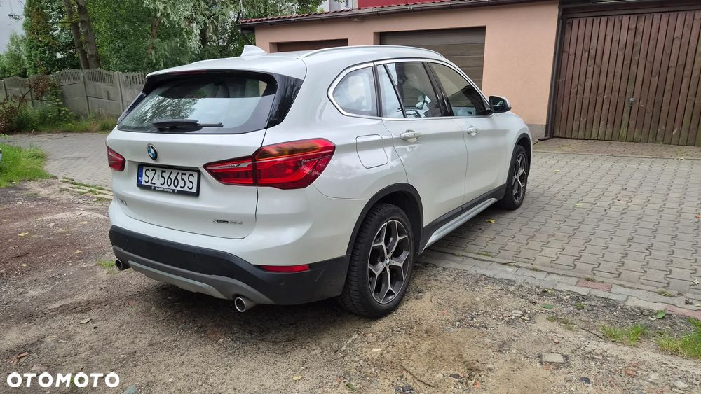 BMW X1 xDrive18d - 4