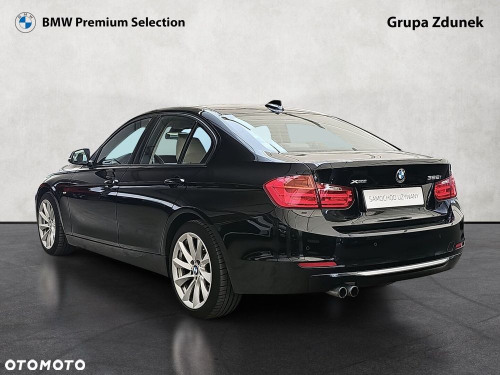 BMW Seria 3 328i xDrive - 8