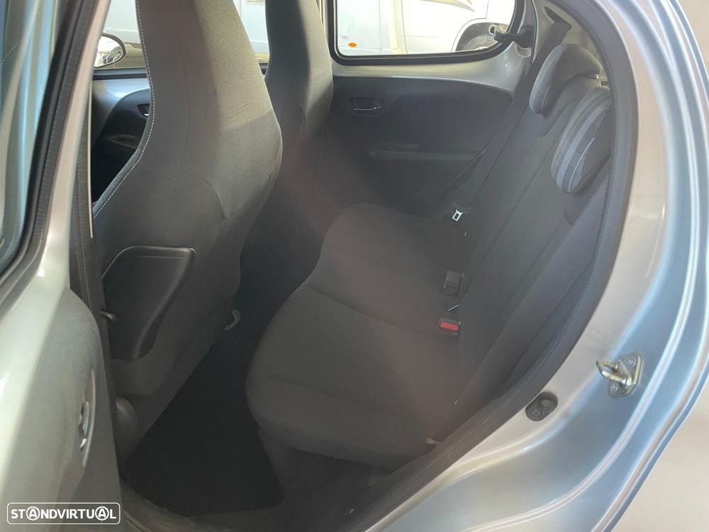 Peugeot 108 1.0 VTI Allure - 21